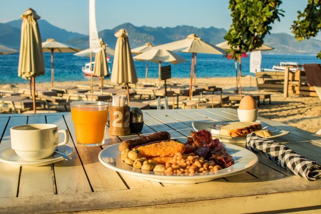 Scallywags Beach Club Гілі-Аїр Екстер'єр фото